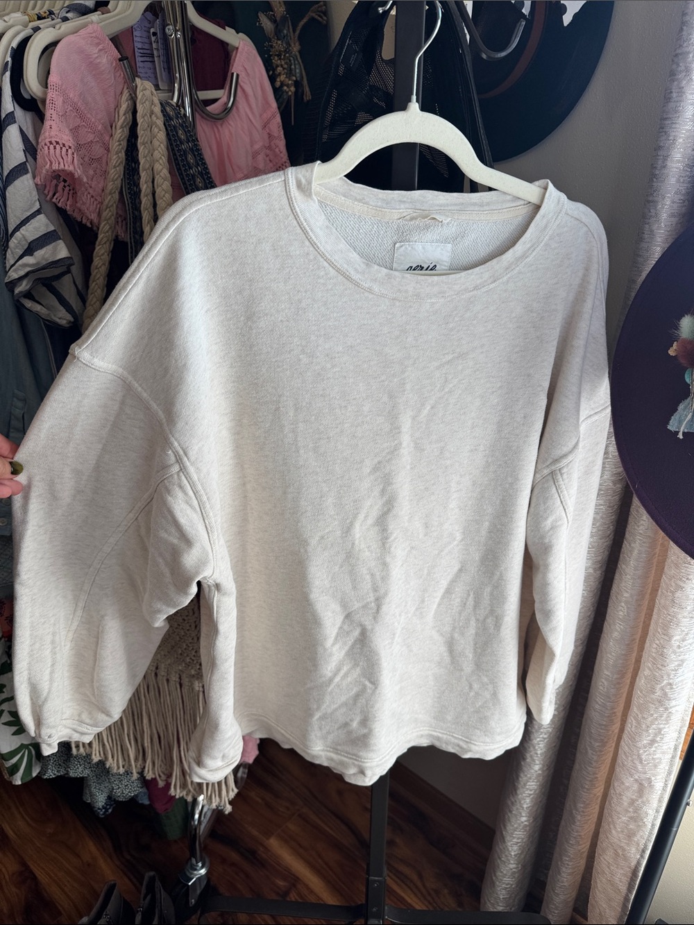 aerie Cream Crewneck Sweatshirt